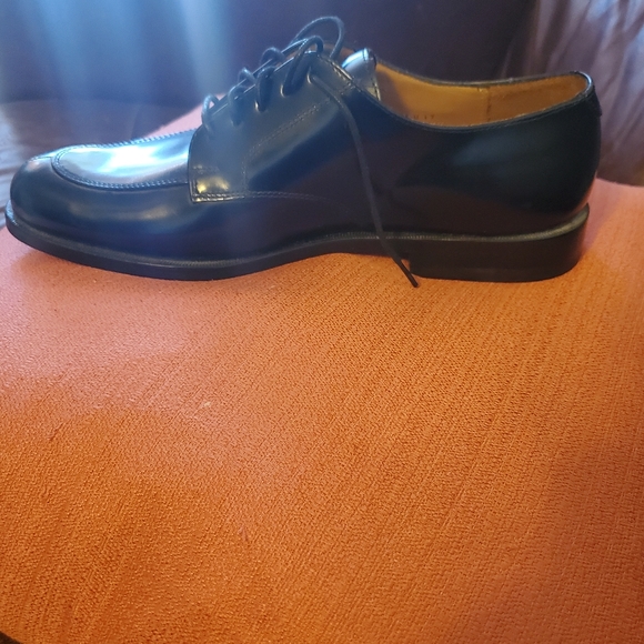 Cole Haan OxFords size 9